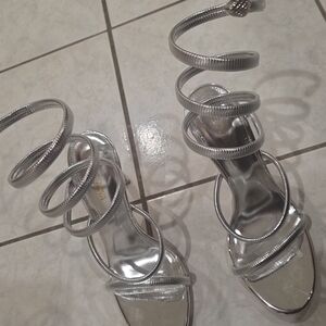 Fashion Nova Shiny Silver Spiral Heels